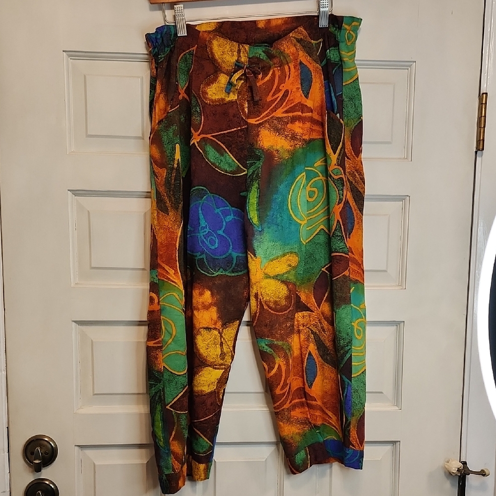 JAMS WORLD Capris/ Pants Rayon Multicolor Vibrant Floral Abstract Pockets
